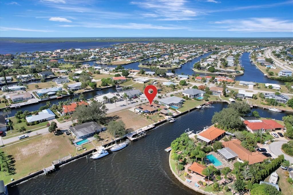 For Sale: $669,000 (3 beds, 2 baths, 2141 Square Feet)