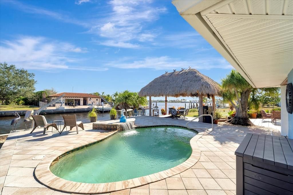 For Sale: $669,000 (3 beds, 2 baths, 2141 Square Feet)