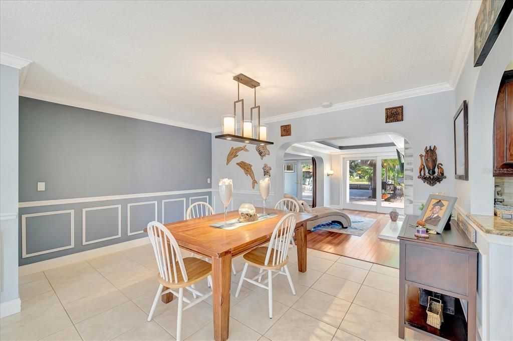 For Sale: $669,000 (3 beds, 2 baths, 2141 Square Feet)