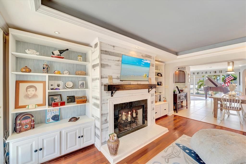 For Sale: $669,000 (3 beds, 2 baths, 2141 Square Feet)