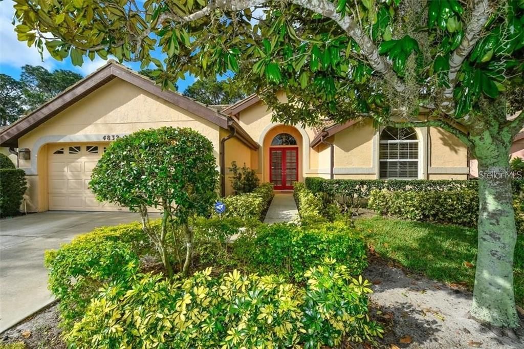 出租: $4,000 (3 贝兹, 2 浴室, 1758 平方英尺)