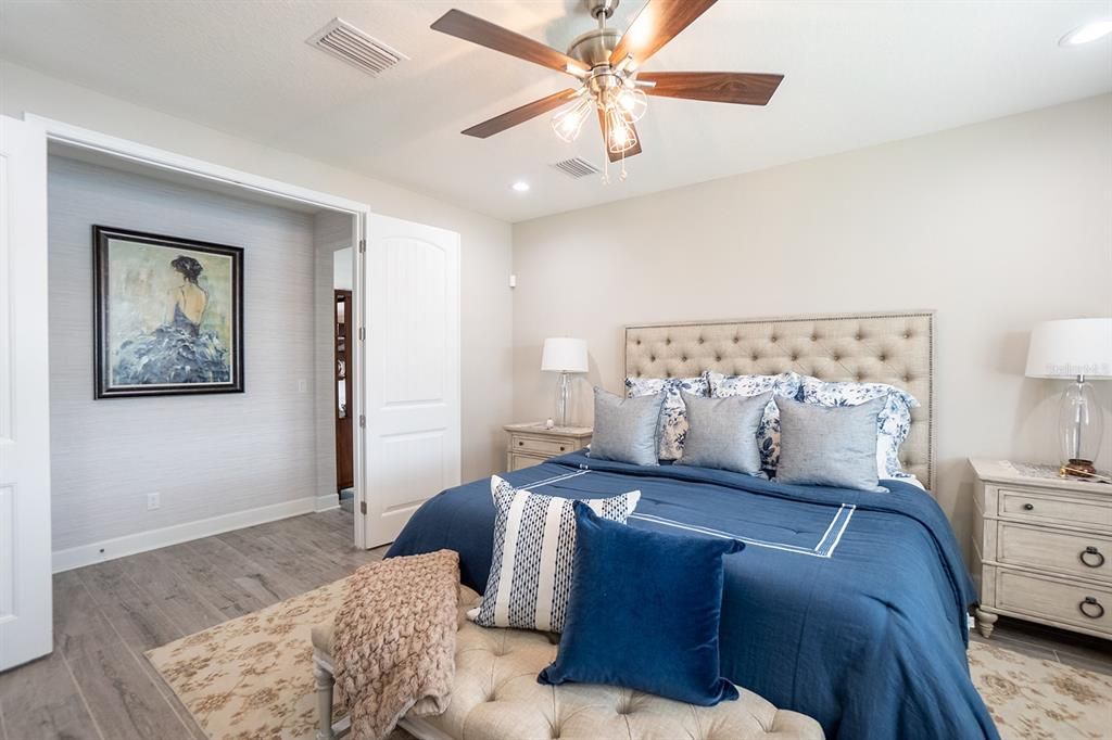 待售: $679,000 (4 贝兹, 2 浴室, 2600 平方英尺)