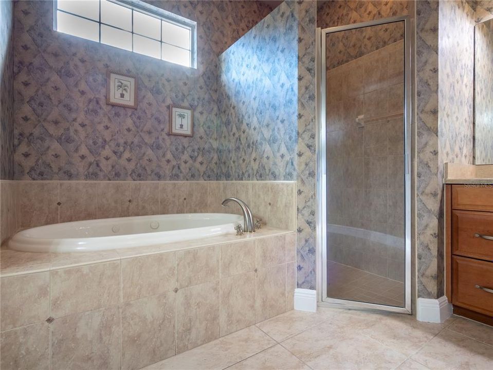 На продажу: $649,900 (4 спален, 3 ванн, 2507 Квадратных фут)