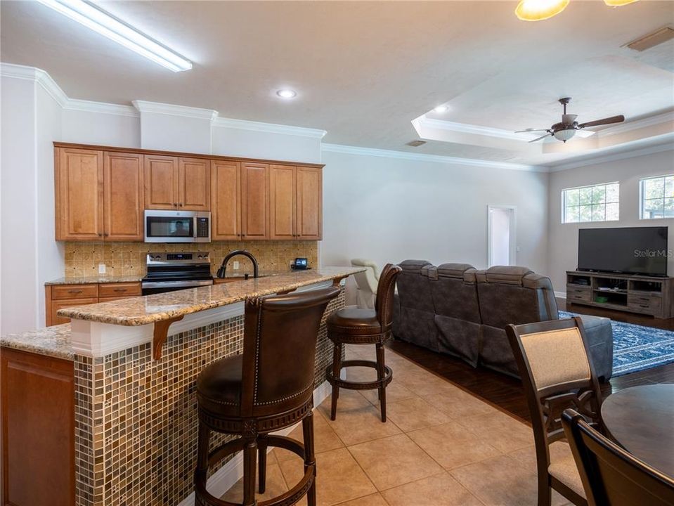 На продажу: $649,900 (4 спален, 3 ванн, 2507 Квадратных фут)