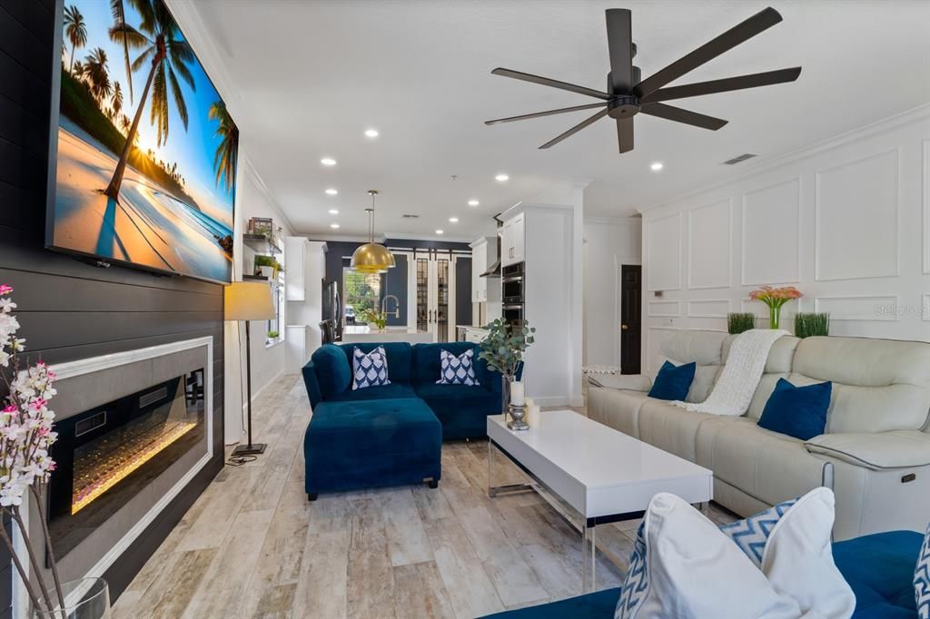 Под контрактом: $675,000 (3 спален, 2 ванн, 1858 Квадратных фут)