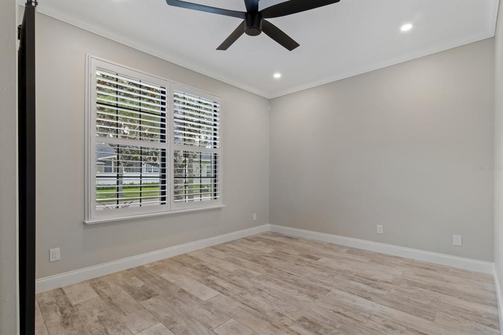 Под контрактом: $675,000 (3 спален, 2 ванн, 1858 Квадратных фут)