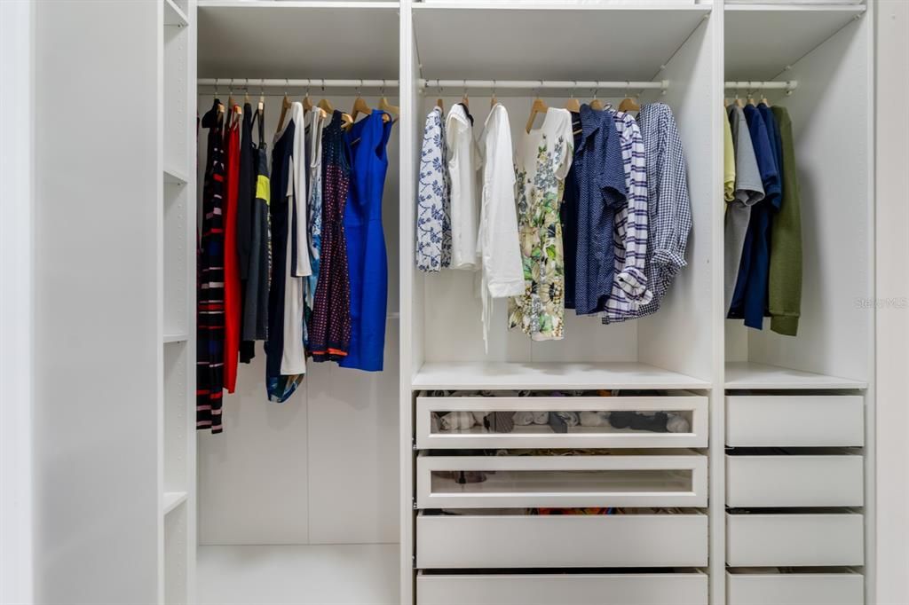 Под контрактом: $675,000 (3 спален, 2 ванн, 1858 Квадратных фут)