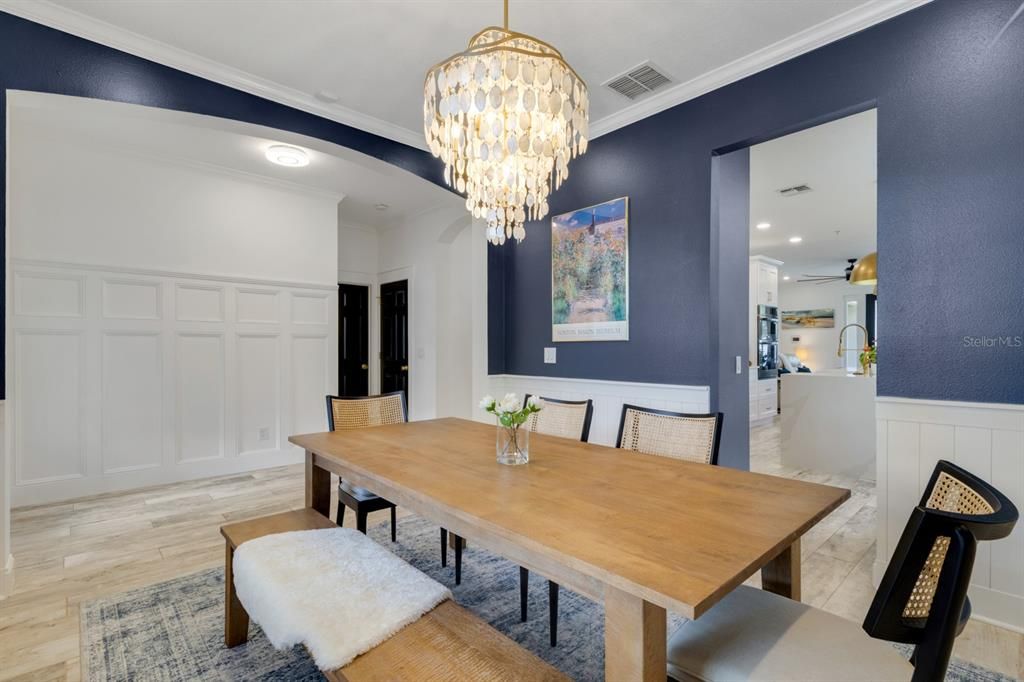 Под контрактом: $675,000 (3 спален, 2 ванн, 1858 Квадратных фут)