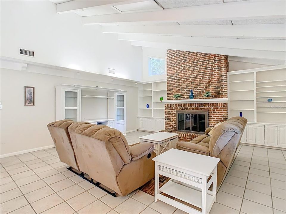 For Sale: $325,000 (4 beds, 2 baths, 2430 Square Feet)