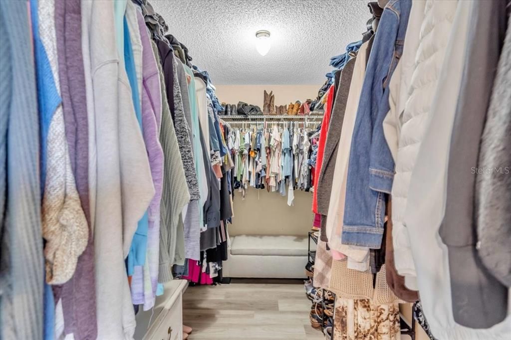 На продажу: $295,000 (4 спален, 2 ванн, 1510 Квадратных фут)