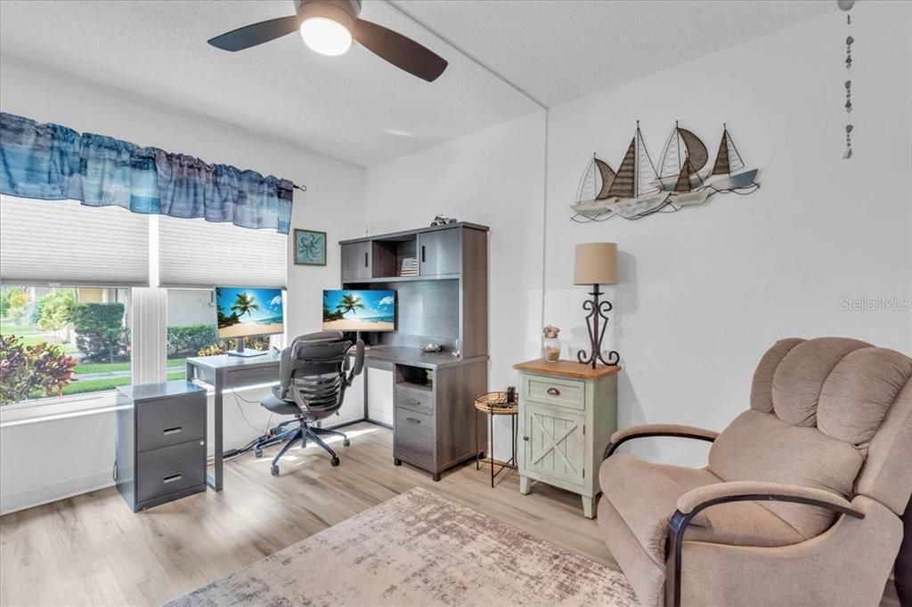 На продажу: $295,000 (4 спален, 2 ванн, 1510 Квадратных фут)