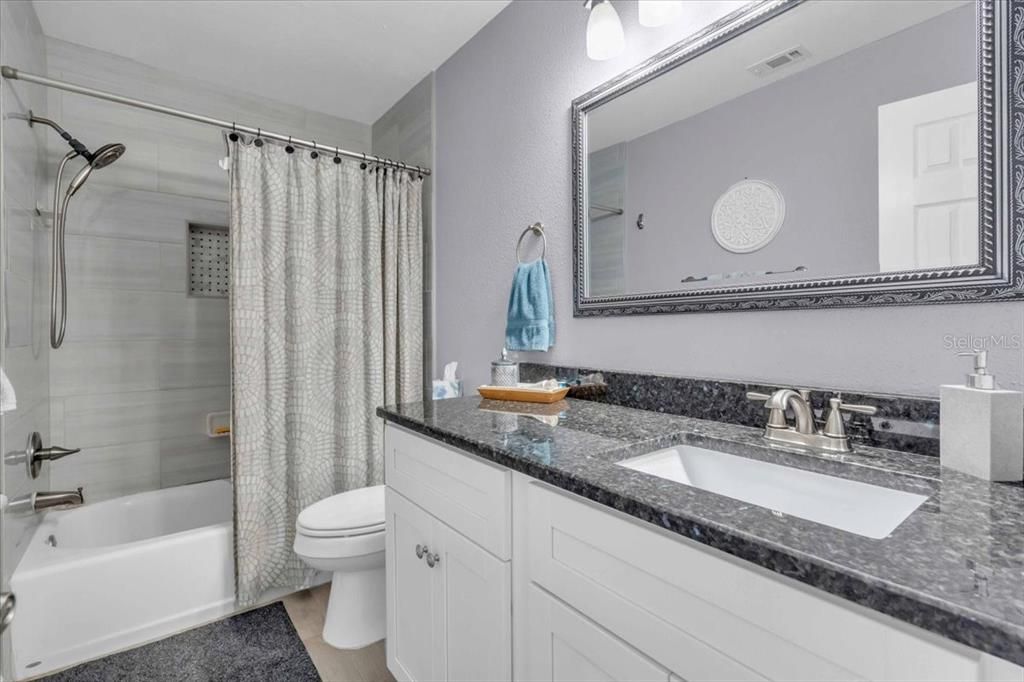 На продажу: $295,000 (4 спален, 2 ванн, 1510 Квадратных фут)