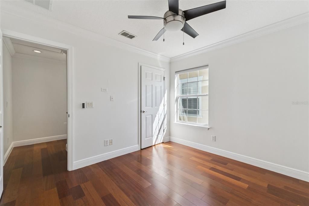 待售: $710,000 (3 贝兹, 2 浴室, 1673 平方英尺)