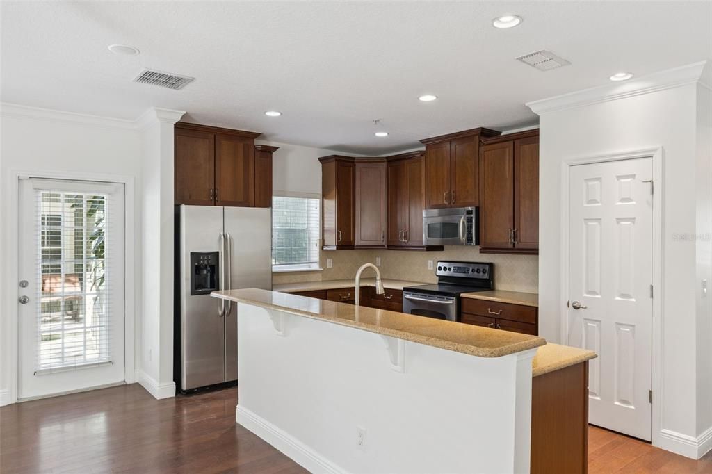 待售: $710,000 (3 贝兹, 2 浴室, 1673 平方英尺)