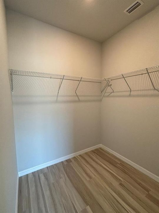 出租: $1,775 (3 贝兹, 2 浴室, 1600 平方英尺)