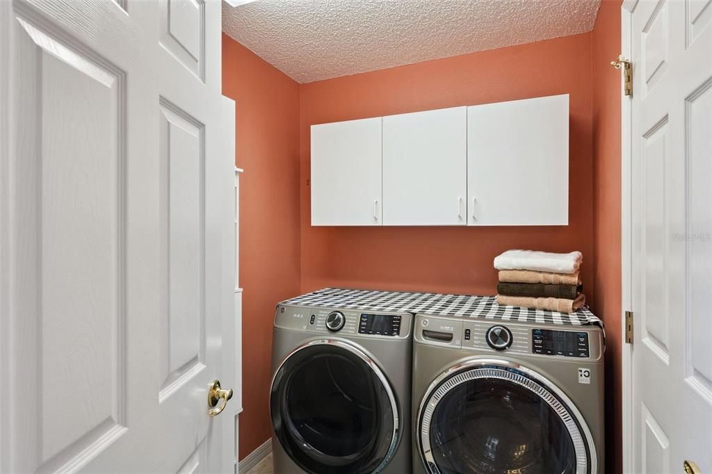 待售: $360,000 (2 贝兹, 2 浴室, 1736 平方英尺)