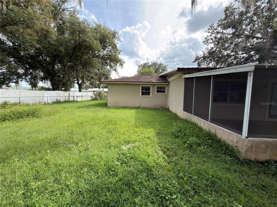 Activo con contrato: $262,000 (3 camas, 2 baños, 1258 Pies cuadrados)