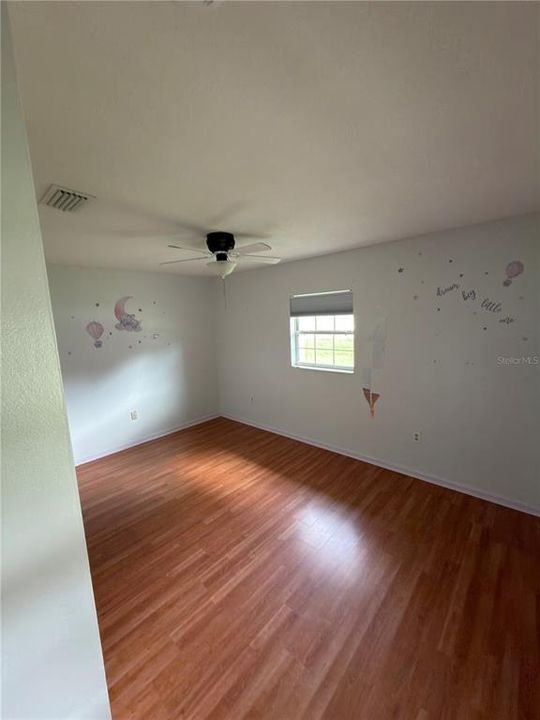 Activo con contrato: $262,000 (3 camas, 2 baños, 1258 Pies cuadrados)