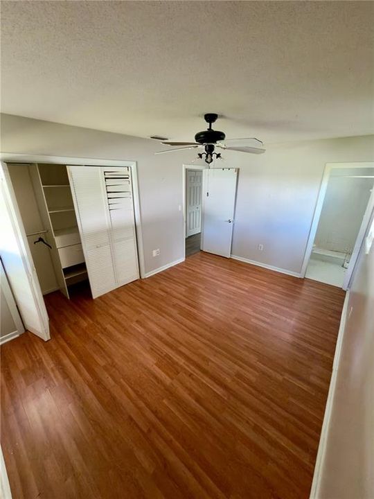 Activo con contrato: $262,000 (3 camas, 2 baños, 1258 Pies cuadrados)