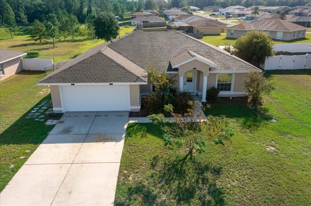 Activo con contrato: $269,990 (3 camas, 2 baños, 1860 Pies cuadrados)