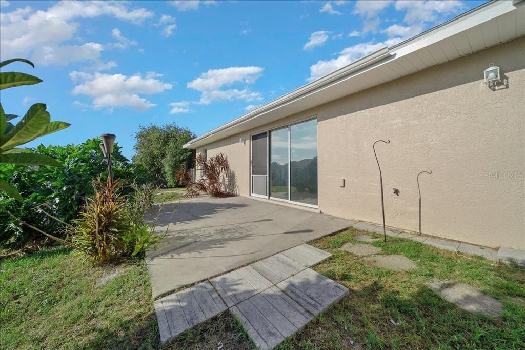 Activo con contrato: $269,990 (3 camas, 2 baños, 1860 Pies cuadrados)