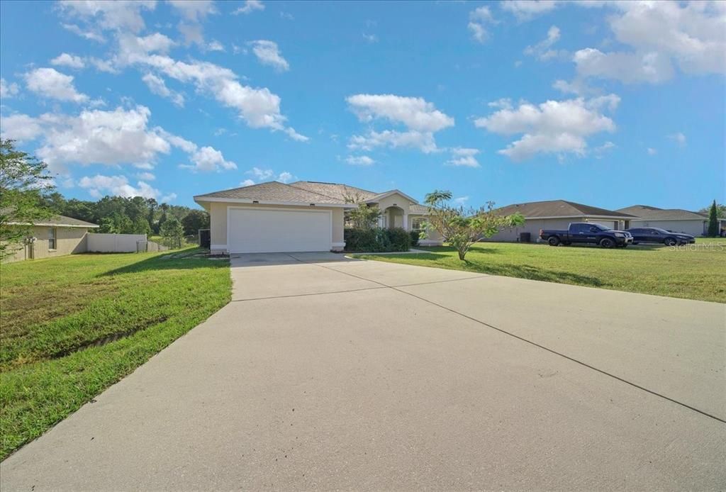 Activo con contrato: $269,990 (3 camas, 2 baños, 1860 Pies cuadrados)