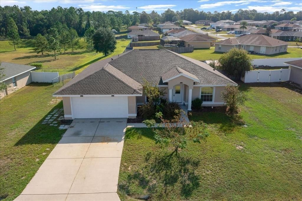 Activo con contrato: $269,990 (3 camas, 2 baños, 1860 Pies cuadrados)