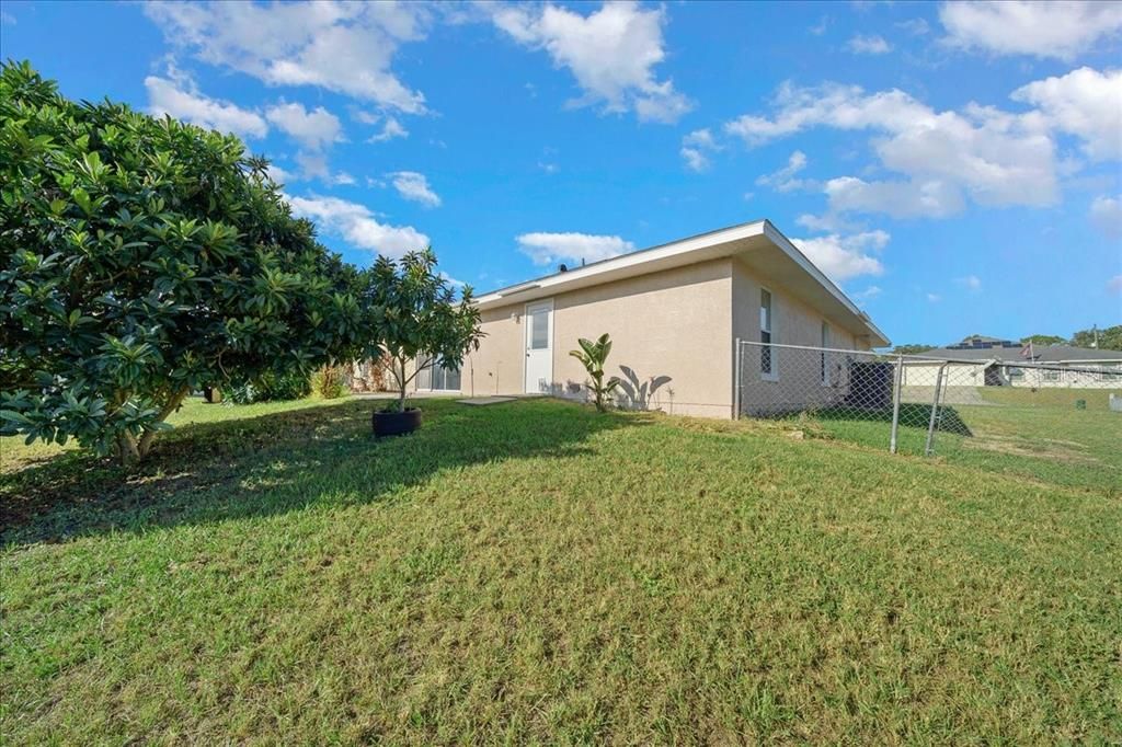 Activo con contrato: $269,990 (3 camas, 2 baños, 1860 Pies cuadrados)