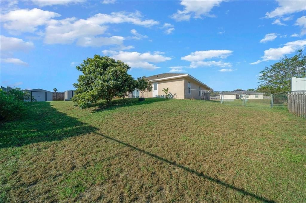 Activo con contrato: $269,990 (3 camas, 2 baños, 1860 Pies cuadrados)