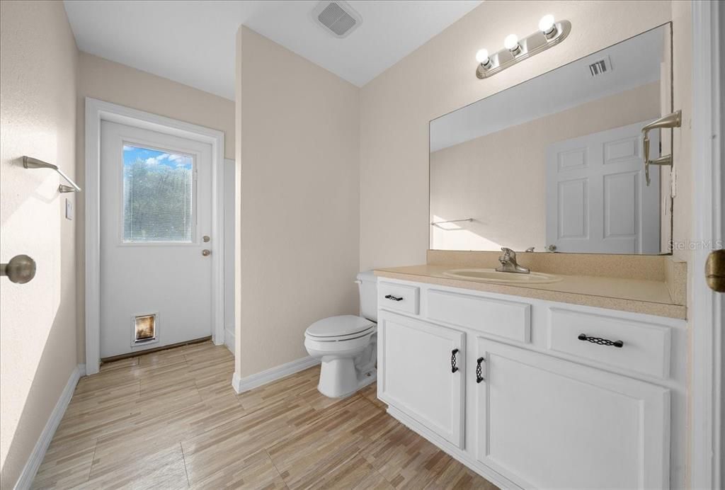 Activo con contrato: $269,990 (3 camas, 2 baños, 1860 Pies cuadrados)