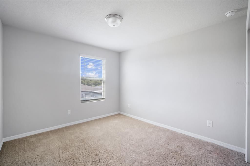 For Rent: $2,300 (4 beds, 3 baths, 1985 Square Feet)