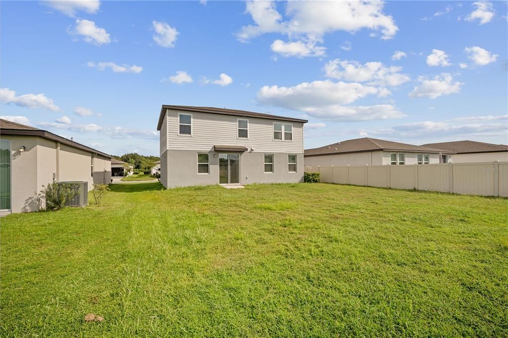 For Rent: $2,300 (4 beds, 3 baths, 1985 Square Feet)