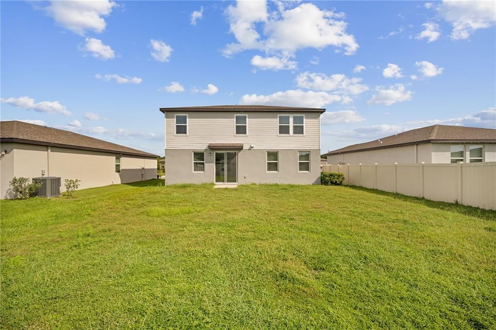 For Rent: $2,300 (4 beds, 3 baths, 1985 Square Feet)