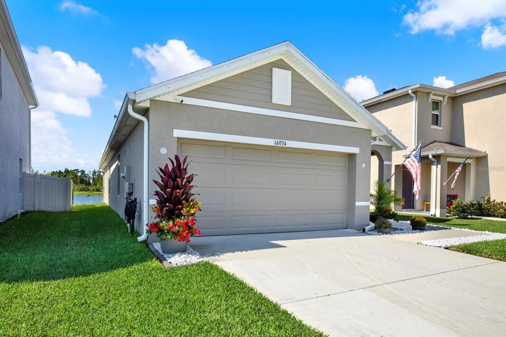 Active With Contract: $399,900 (3 beds, 2 baths, 1504 Square Feet)