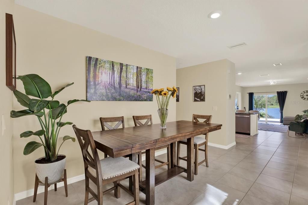 Active With Contract: $399,900 (3 beds, 2 baths, 1504 Square Feet)