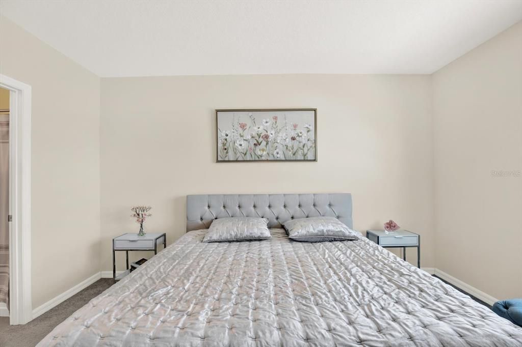 Active With Contract: $399,900 (3 beds, 2 baths, 1504 Square Feet)