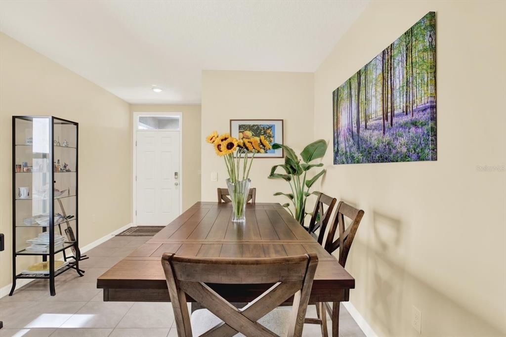 Active With Contract: $399,900 (3 beds, 2 baths, 1504 Square Feet)