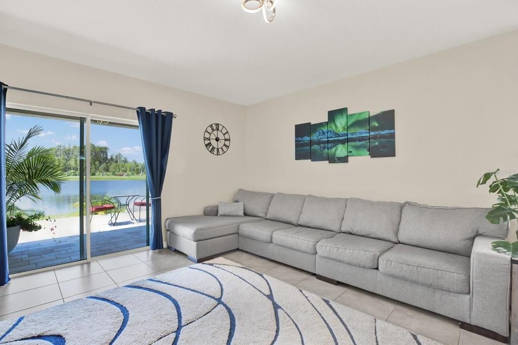 Active With Contract: $399,900 (3 beds, 2 baths, 1504 Square Feet)