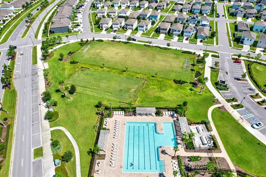 Active With Contract: $399,900 (3 beds, 2 baths, 1504 Square Feet)