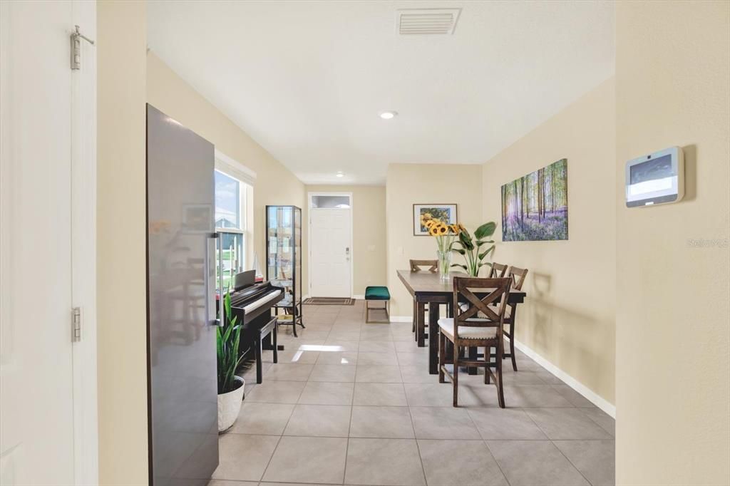Active With Contract: $399,900 (3 beds, 2 baths, 1504 Square Feet)