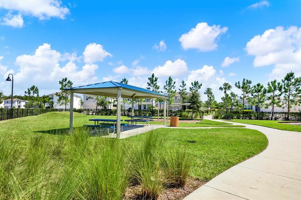 Active With Contract: $399,900 (3 beds, 2 baths, 1504 Square Feet)