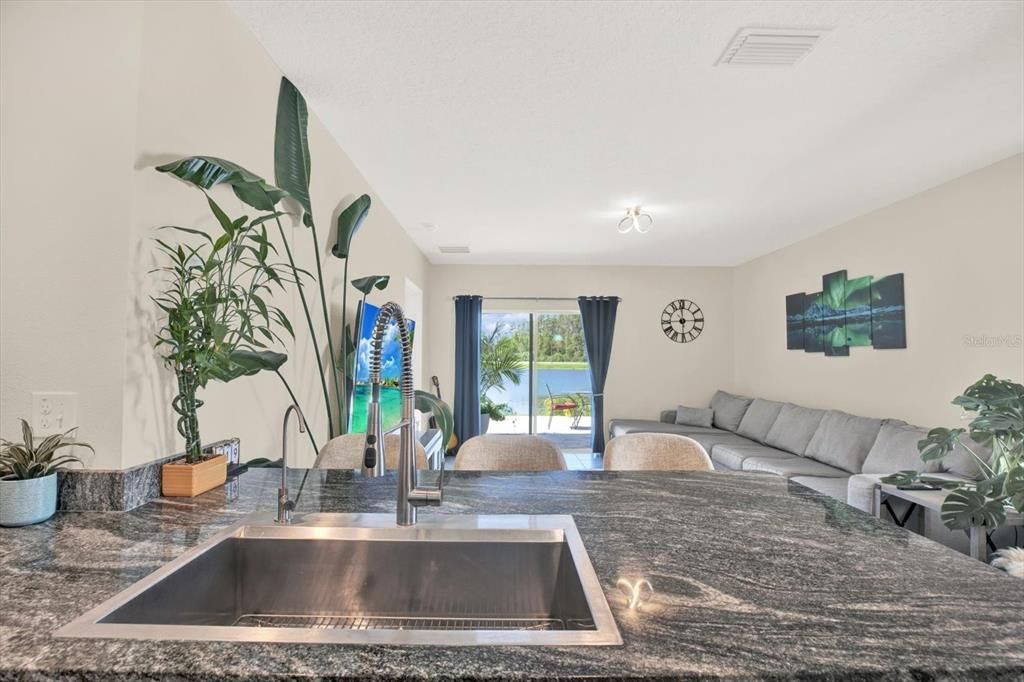 Active With Contract: $399,900 (3 beds, 2 baths, 1504 Square Feet)