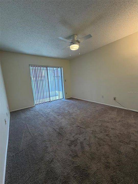 合同活跃: $1,750 (2 贝兹, 2 浴室, 1143 平方英尺)