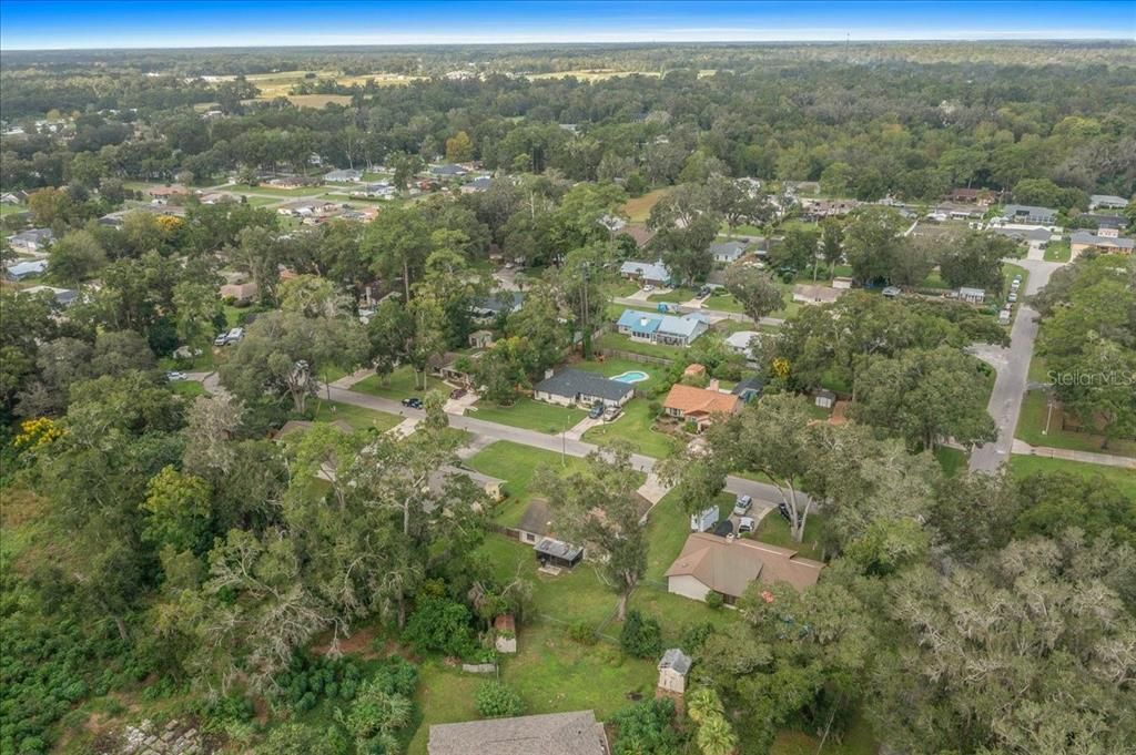 合同活跃: $244,999 (3 贝兹, 2 浴室, 1377 平方英尺)