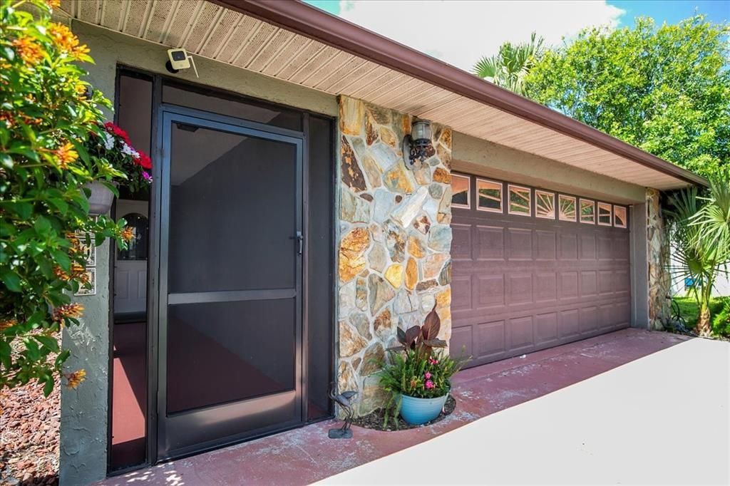 For Rent: $3,000 (3 beds, 2 baths, 2202 Square Feet)