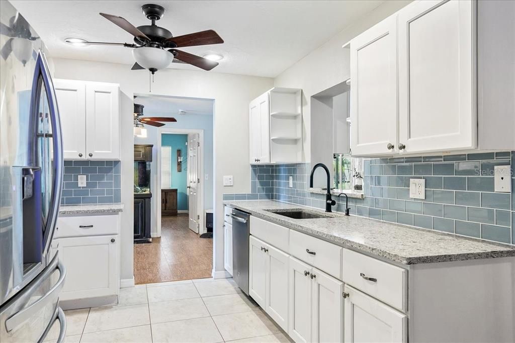 For Rent: $3,000 (3 beds, 2 baths, 2202 Square Feet)