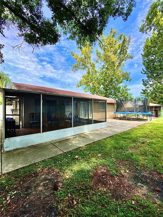 Active With Contract: $355,000 (3 beds, 2 baths, 1908 Square Feet)