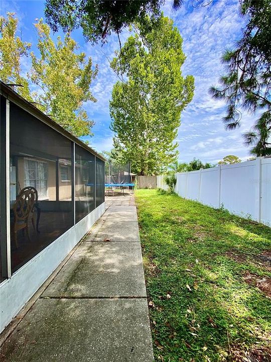 Active With Contract: $355,000 (3 beds, 2 baths, 1908 Square Feet)