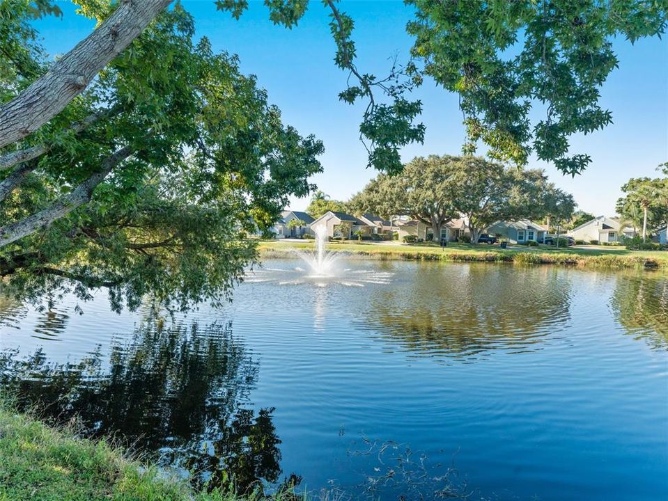 Под контрактом: $565,000 (2 спален, 2 ванн, 1242 Квадратных фут)