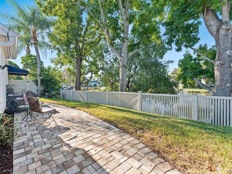 Под контрактом: $565,000 (2 спален, 2 ванн, 1242 Квадратных фут)